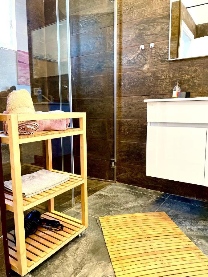 Sea View Cozy Apartment Haifa Kültér fotó